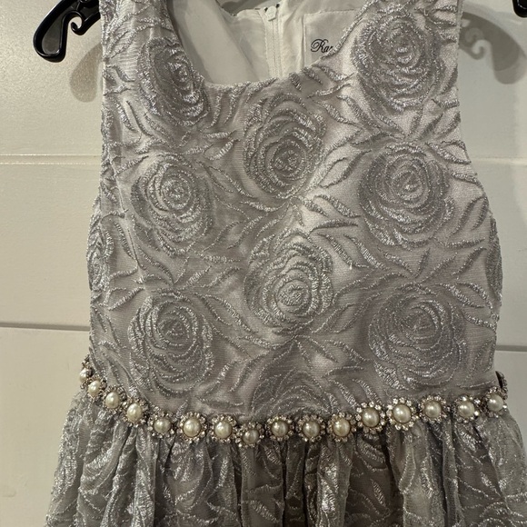 Rare Editions girls dress, size 6 w pearls, silver - Picture 4 of 6
